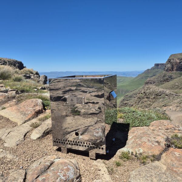 Alternative view of The Boet Smokeless Firepit